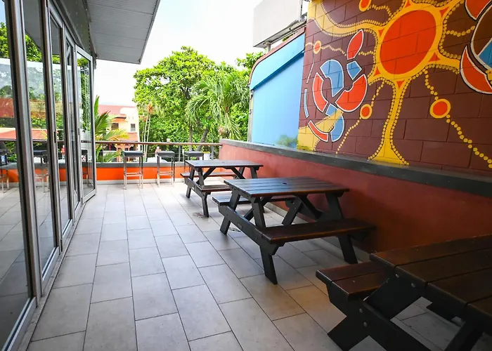 Beach hotel: Global Backpackers Port Douglas