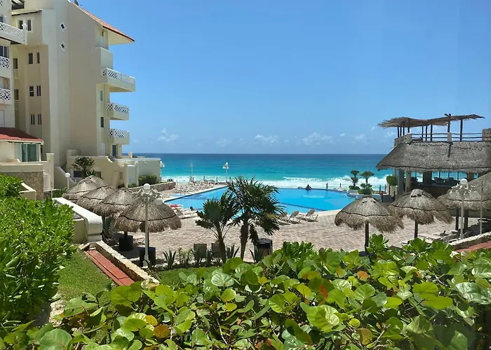 Cancun Plaza - Best Beach