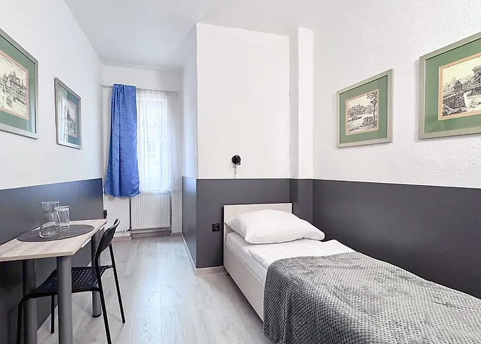 Cheap hotel: Dominik Panzio