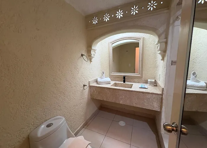 Cancun Plaza - Best Beach