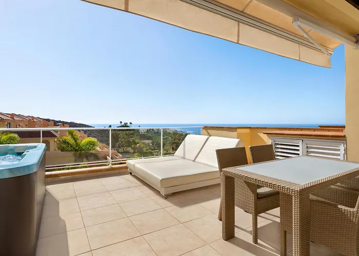 Hotel with view: Wyndham Residences Costa Adeje