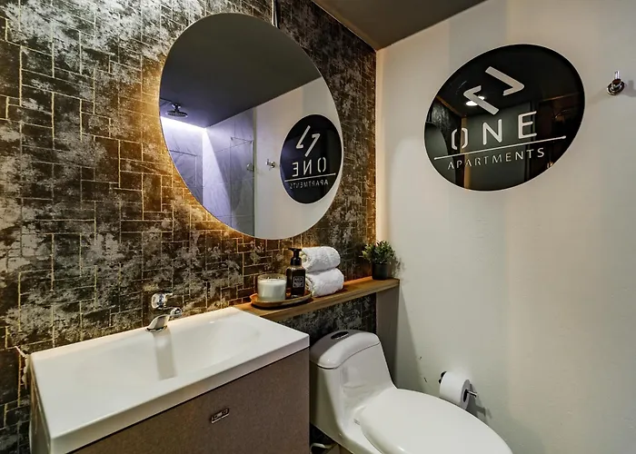 One Apartments Laureles