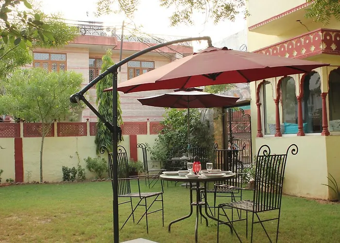 Cheap hotels Janak Palace