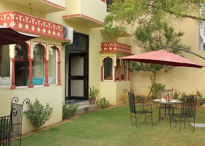 Cheap hotels Janak Palace