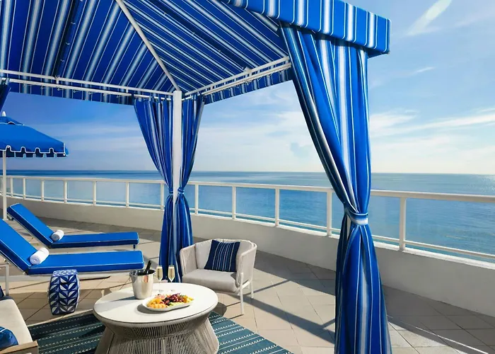 Ritz-Carlton,