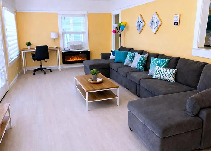 Casa San Diego - Spacious Getaway With Backyard, Firepit, Kid Zone