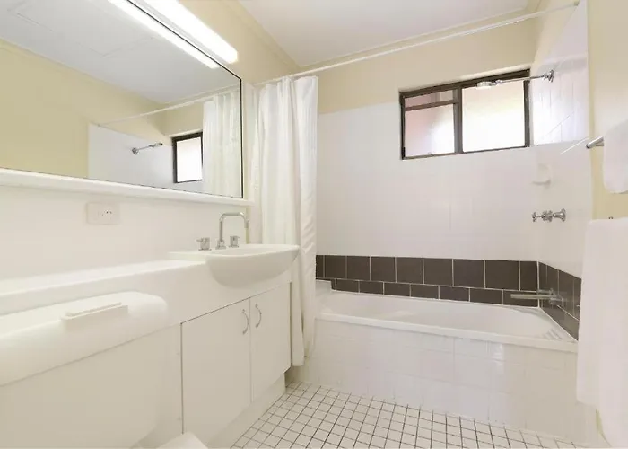 Mt Ommaney Apartments