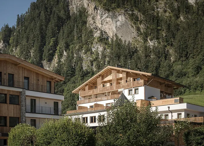  Resort Schrofenblick