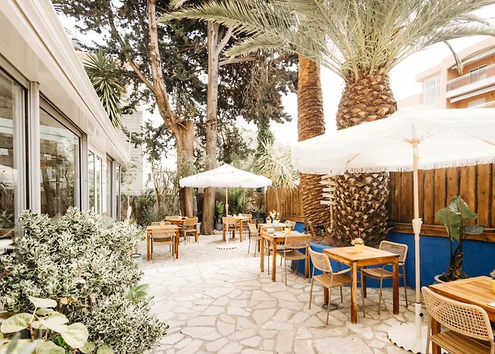Hotel Le Petit Castel