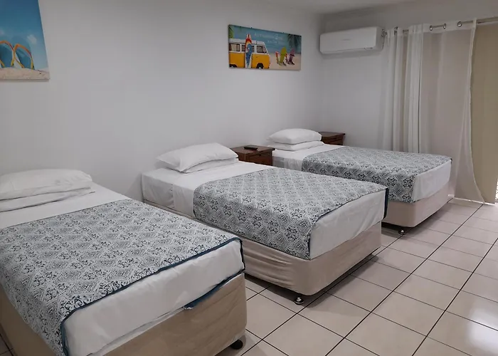 Airlie Apartments