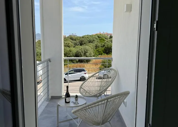 Artemisia Home
