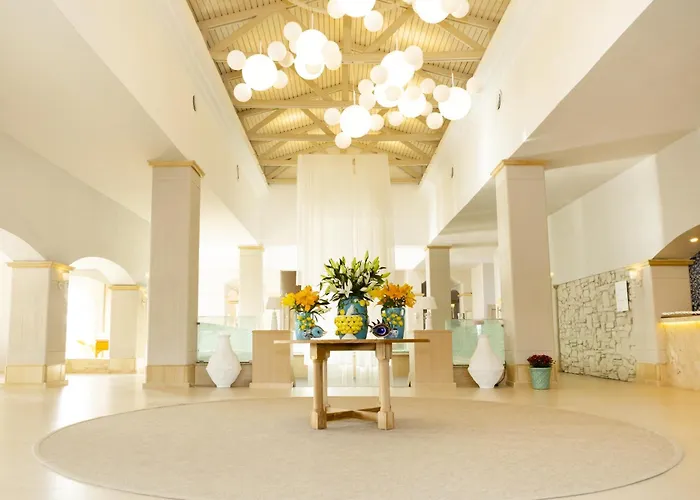 Holiday Inn Resort By Ihg