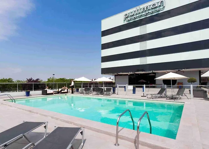 Pets Allowed Hotel Pullman Bordeaux Lac