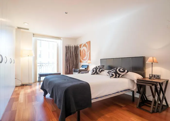 Rent Top s Near Plaza De Catalunya