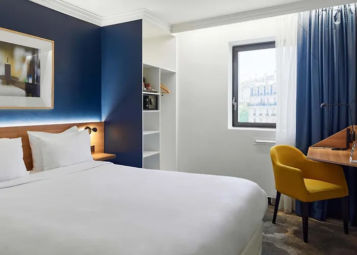 HOTEL 17 Batignolles