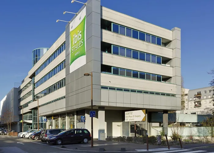 ibis Styles Massy Opéra