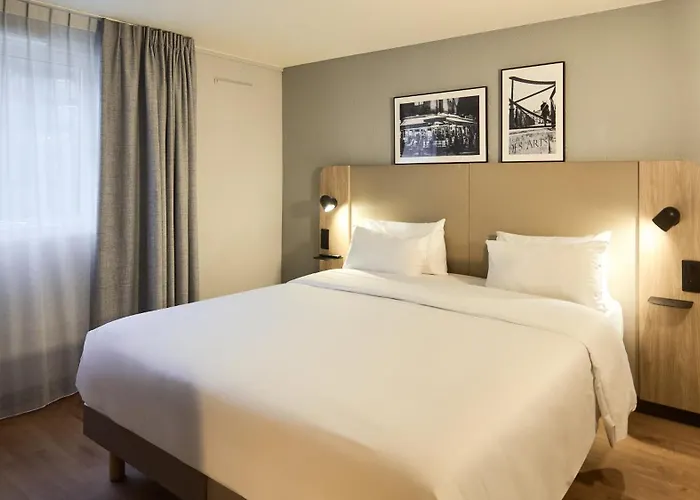 3 SterneHotel Campanile Lyon Centre - Berges Du Rhone