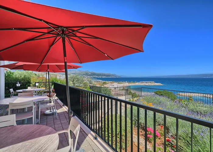 Stella'S Beachfront - Aparthotel - Free Parking