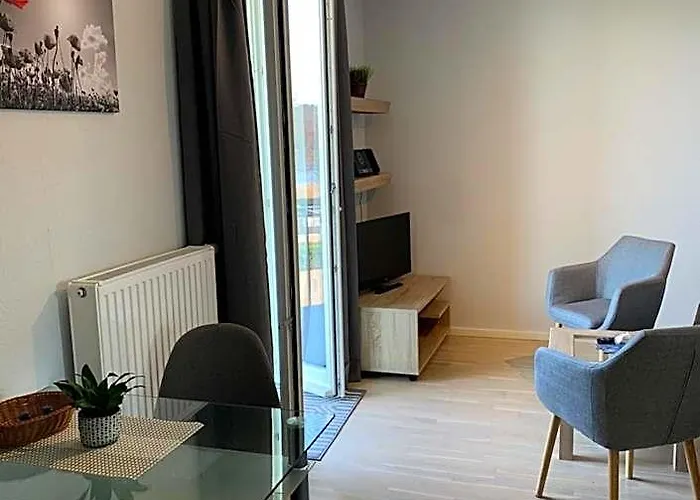 Einraumapartment mit Seeblickbalkon