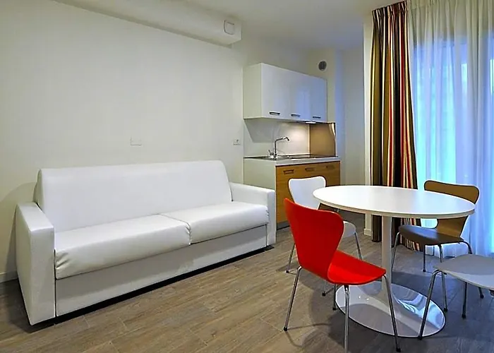 Bb Hotels Aparthotel Arcimboldi