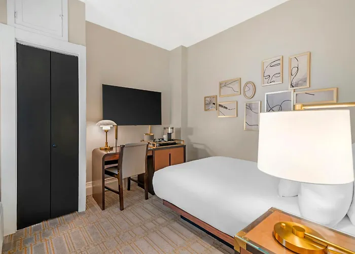 Hotels With Four Stars Boston Omni Parker House