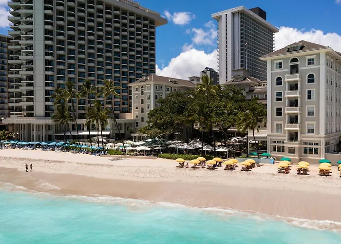 Beach Hotels Moana Surfrider, A Westin & Spa, Waikiki Beach