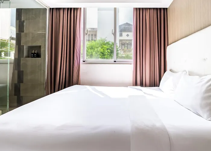 The Luxe Hotel Saigon