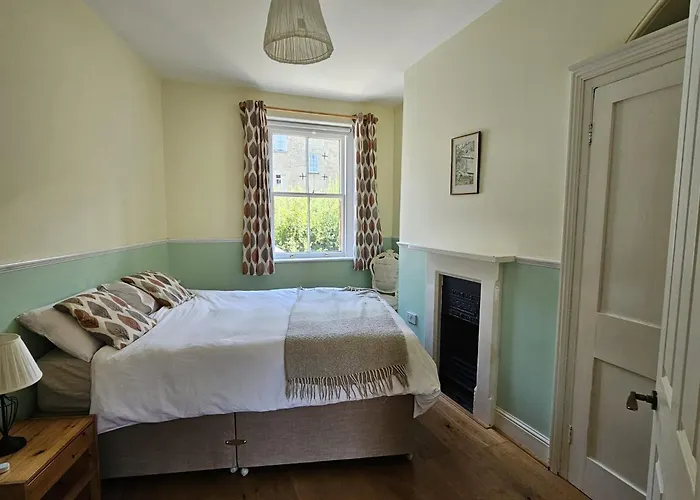 10 Grove St - Bath Holiday Suites