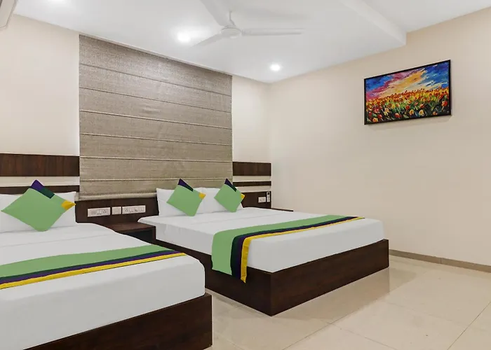 Сity center hotels Treebo Arastu Grand