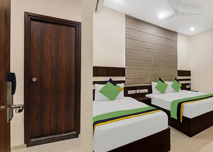 Сity center hotels Treebo Arastu Grand