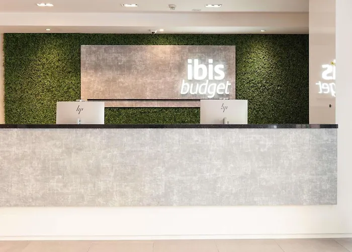 Ibis Budget Singapore Emerald