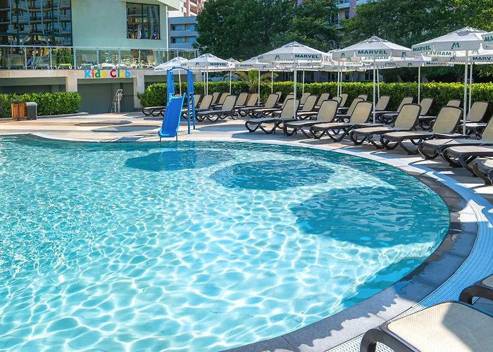 Hot Tub in Room Marvel All Inclusive - Fully Renovated Free Beach Access