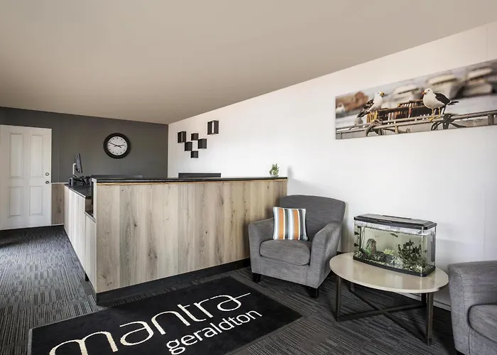 Mantra Geraldton