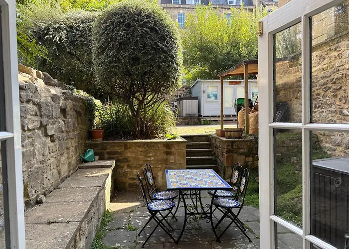 10 Grove St - Bath Holiday Suites