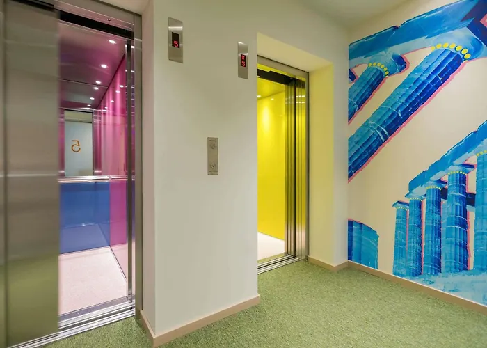 5 star hotels Ibis Styles Athens Routes