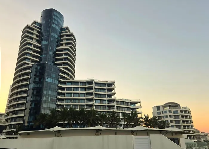 The Pearls Of Umhlanga, Or Oceans Apts