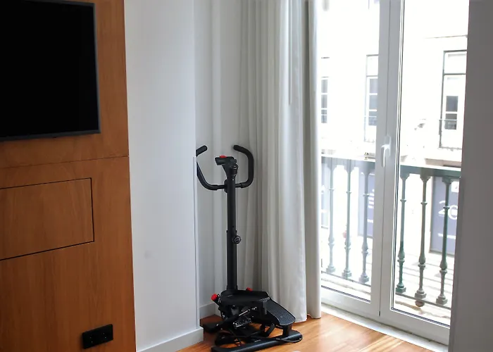 7 , Suites, Studios & Apartments