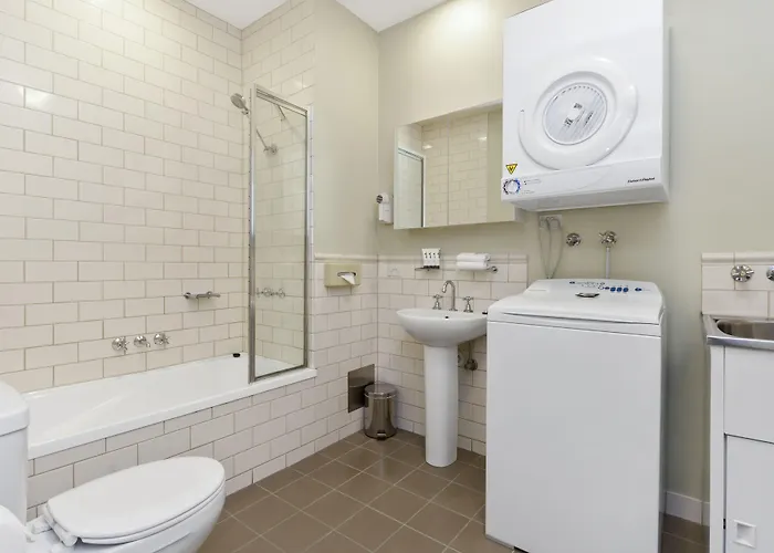 Launceston Central Apartment Hotel Official