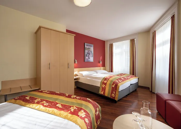 Hotel De La Paix