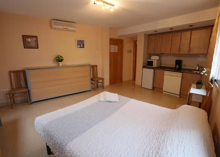 Royal Inn Aparthotel