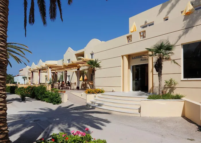 Lambrinos Suites