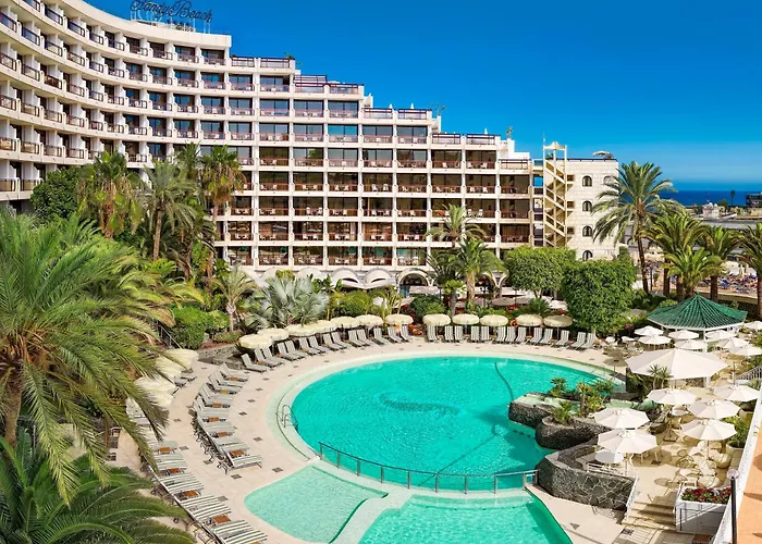 Resort: Seaside Sandy Beach