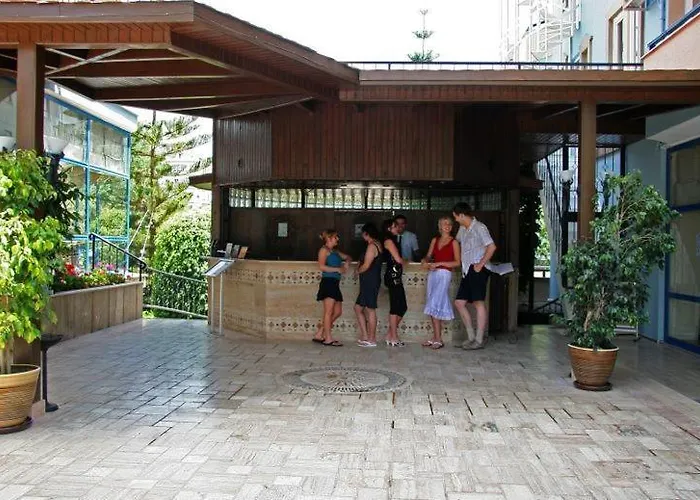  Elysee Garden Family