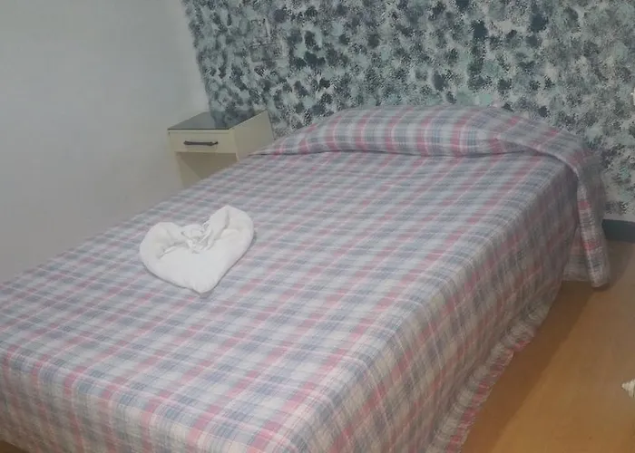 Hostal Lima