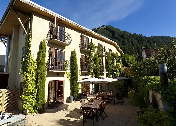 Browns Boutique Hotel