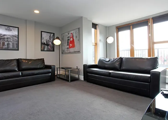 The City Warehouse Aparthotel