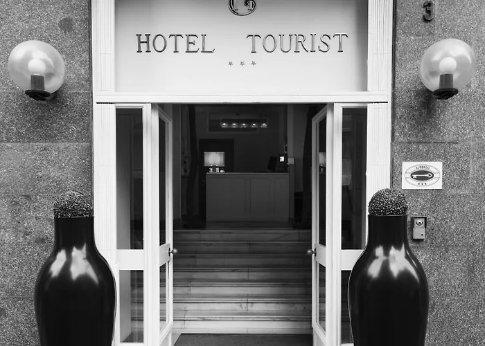  Tourist
