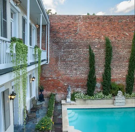 Airport Hotel: Chateau Hotel