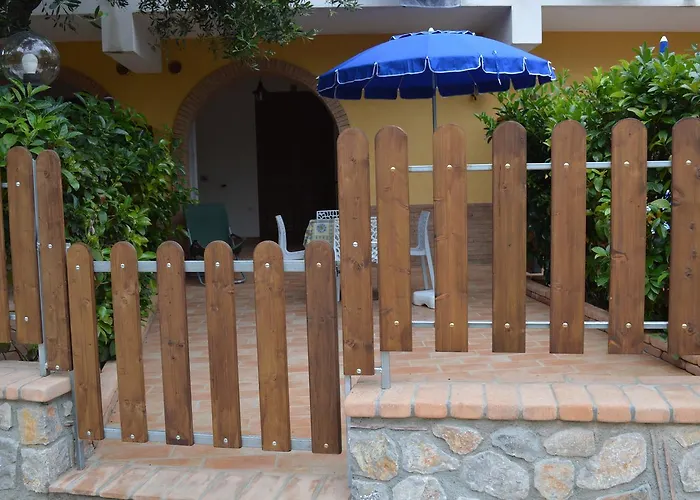 Residence Blue Pearl