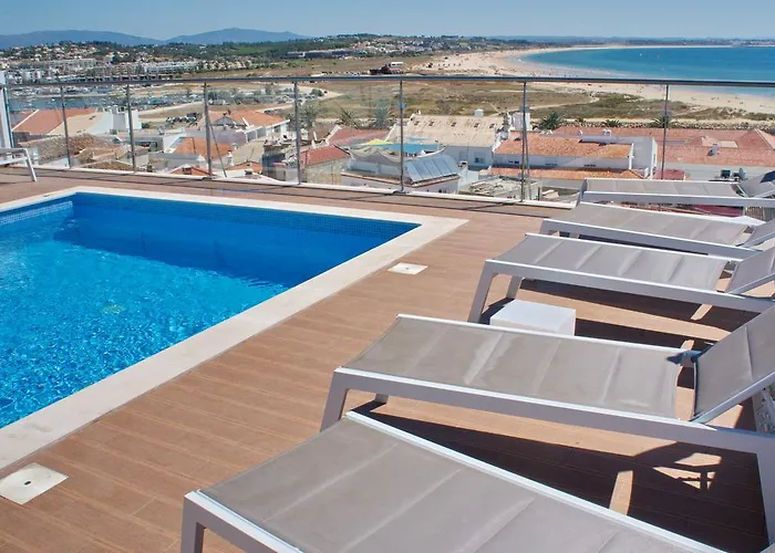 Hotel perto da faculdade: Topcity Hostel & Suites